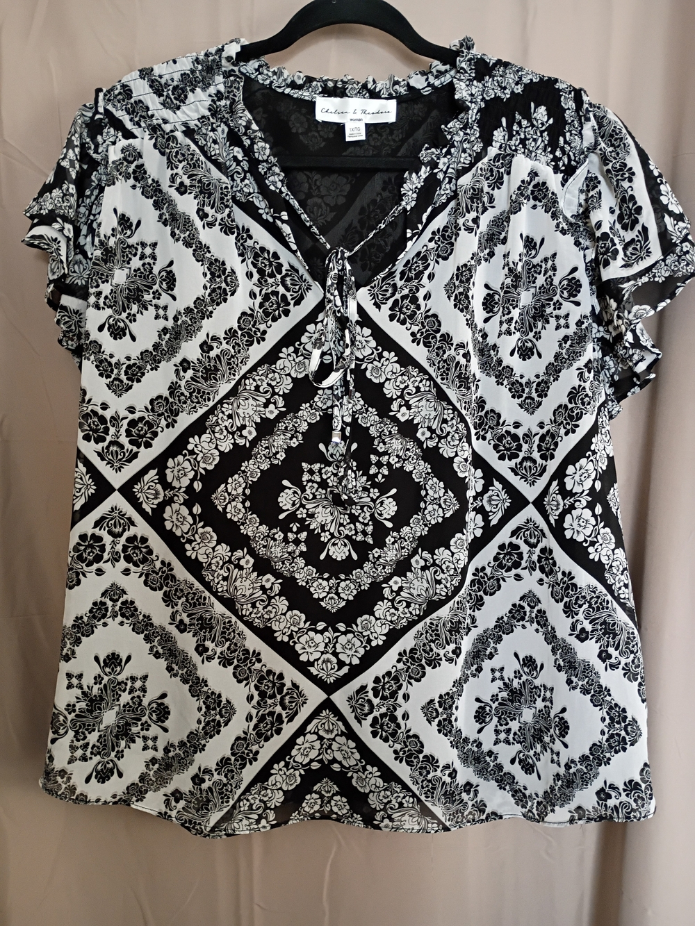 Chelsea & Theodore Black and White Bandana-Print Tie Neck Blouse